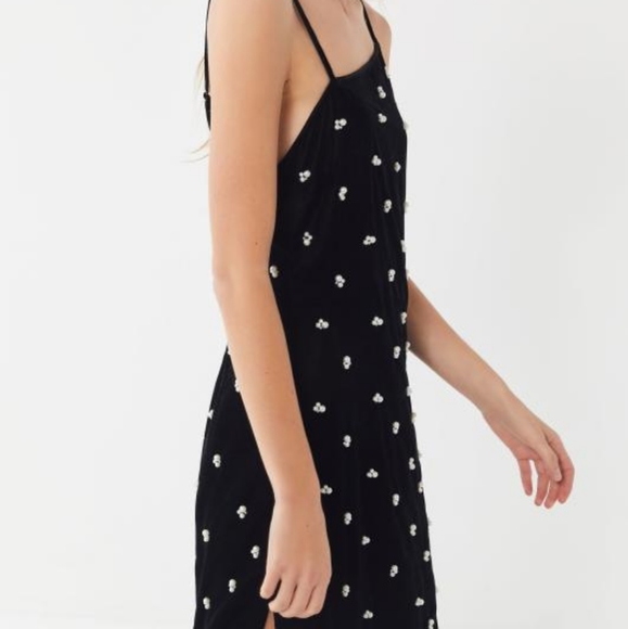 M Assymentrical Pearl-beaded Velvet Midi Black Dress UO - Picture 4 of 9